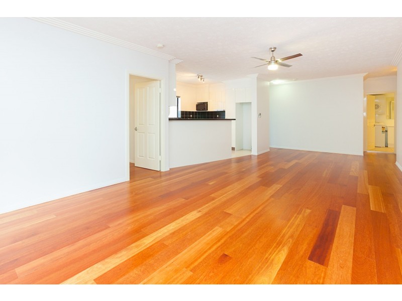 11/9 Newstead Avenue, Newstead QLD 4006