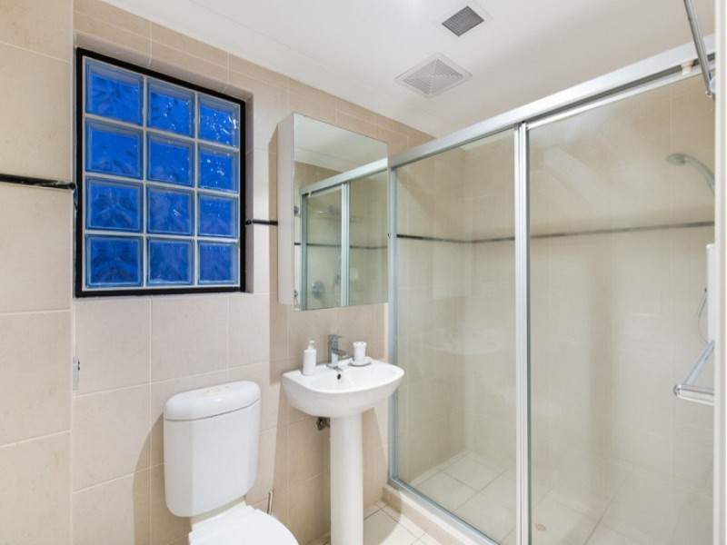 11/9 Newstead Avenue, Newstead QLD 4006