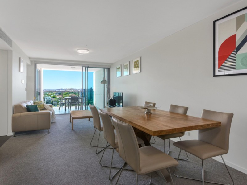 1007/18 Thorn Street, Kangaroo Point QLD 4169