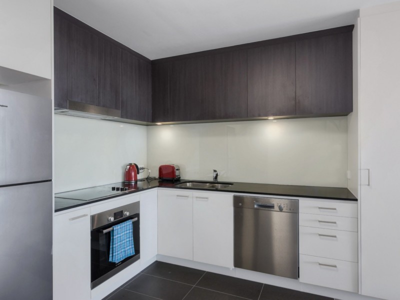 1007/18 Thorn Street, Kangaroo Point QLD 4169