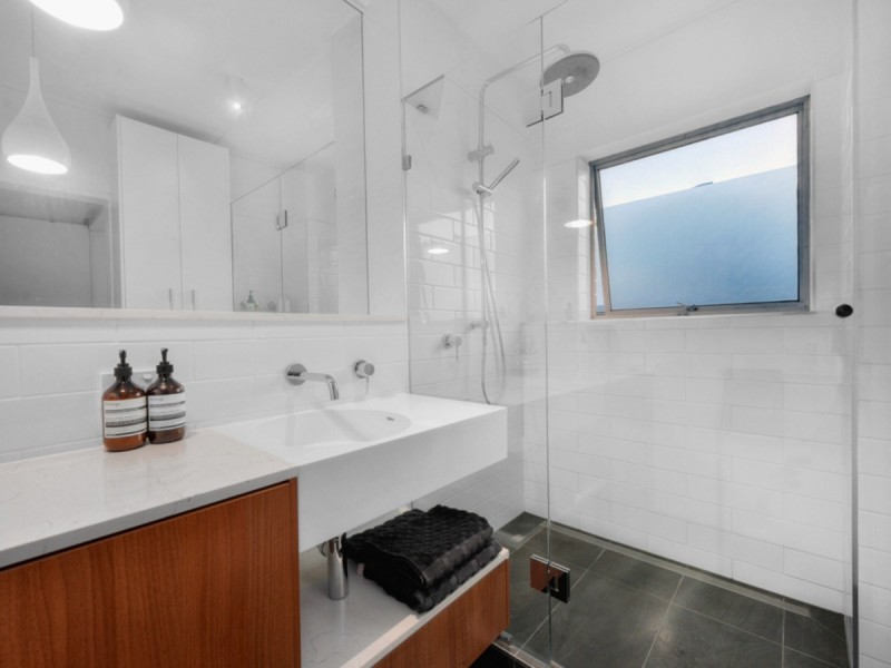 9/108 Oxlade Drive, New Farm QLD 4005