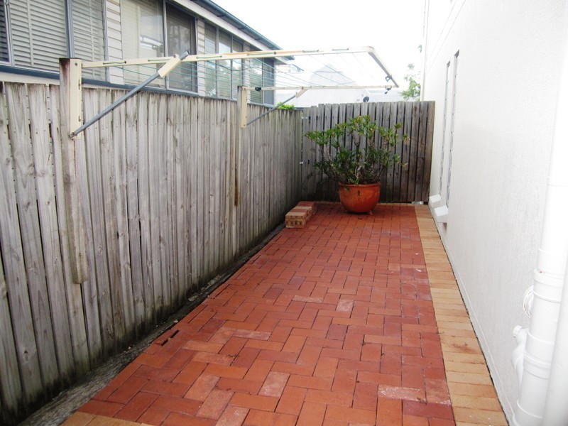 2/33 Sargent Street, New Farm QLD 4005