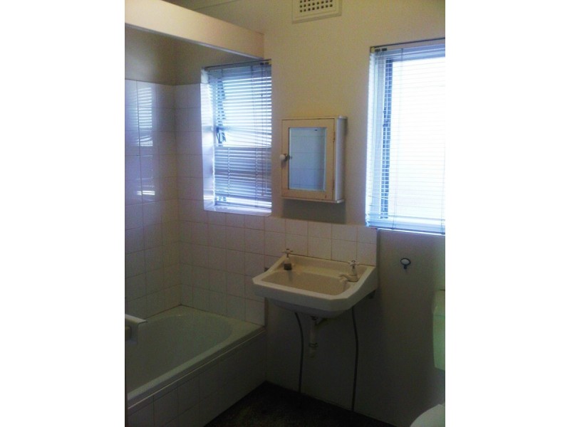 2/221 Gregory Terrace, Spring Hill QLD 4000