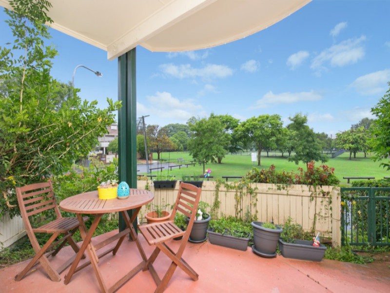 2/12 Camberwell Street, East Brisbane QLD 4169