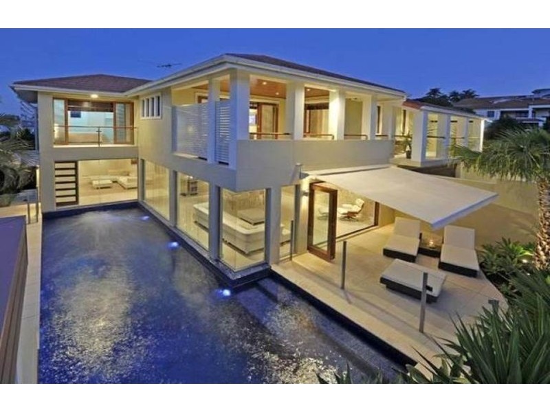 8 Beaufort Lane, Clayfield QLD 4011