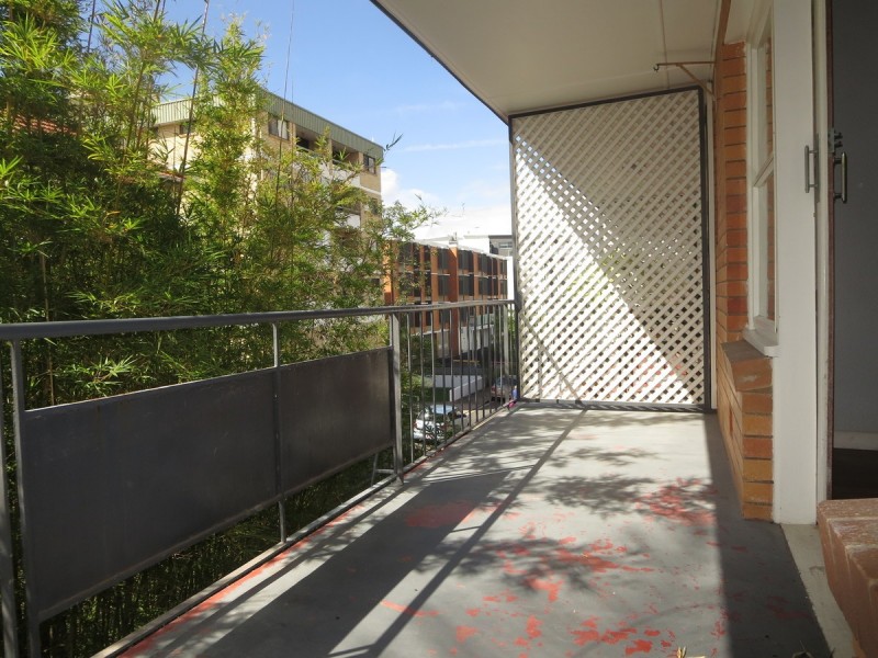 8/70 Barker Street, New Farm QLD 4005