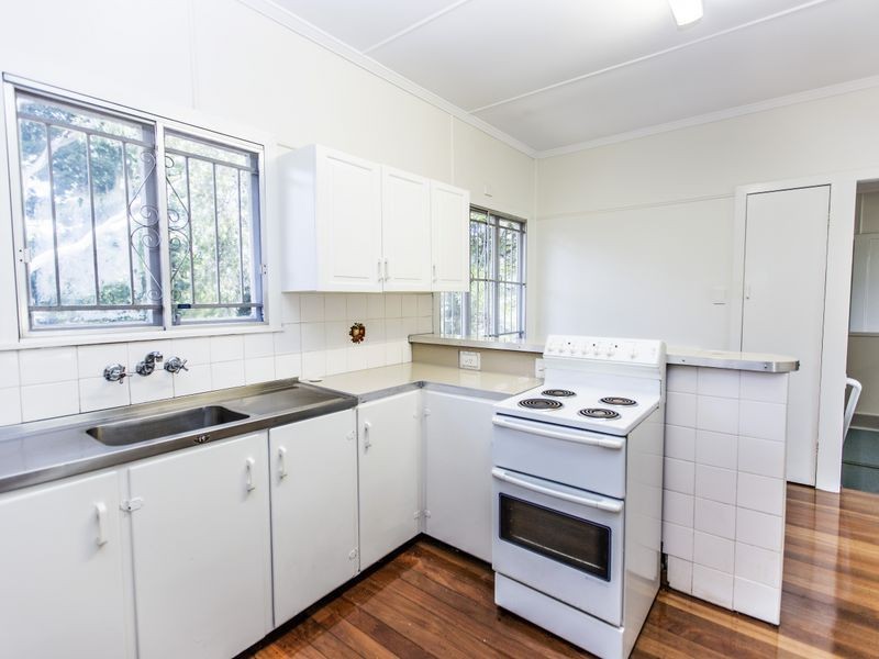 7 Sector Street, Coorparoo QLD 4151