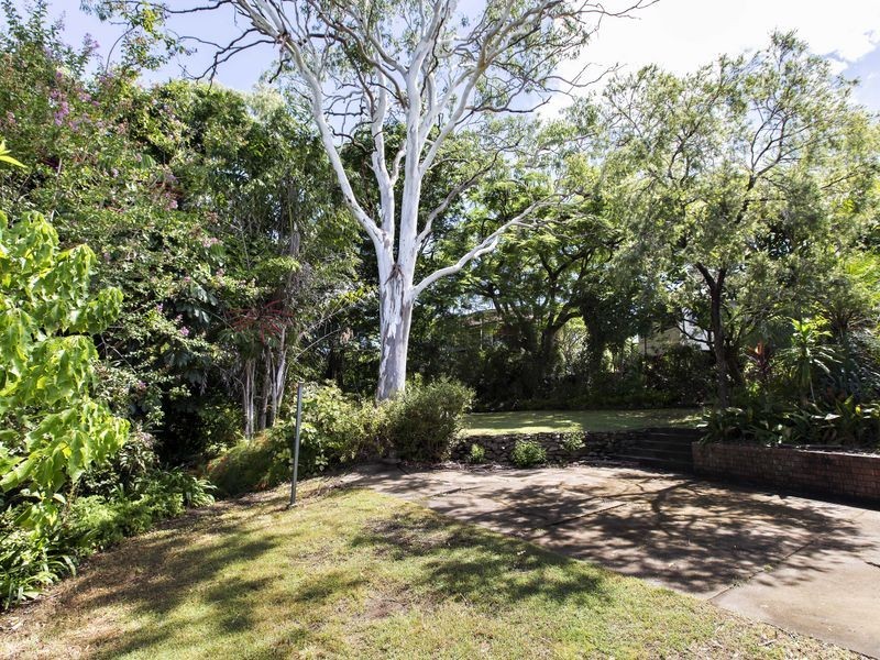 7 Sector Street, Coorparoo QLD 4151