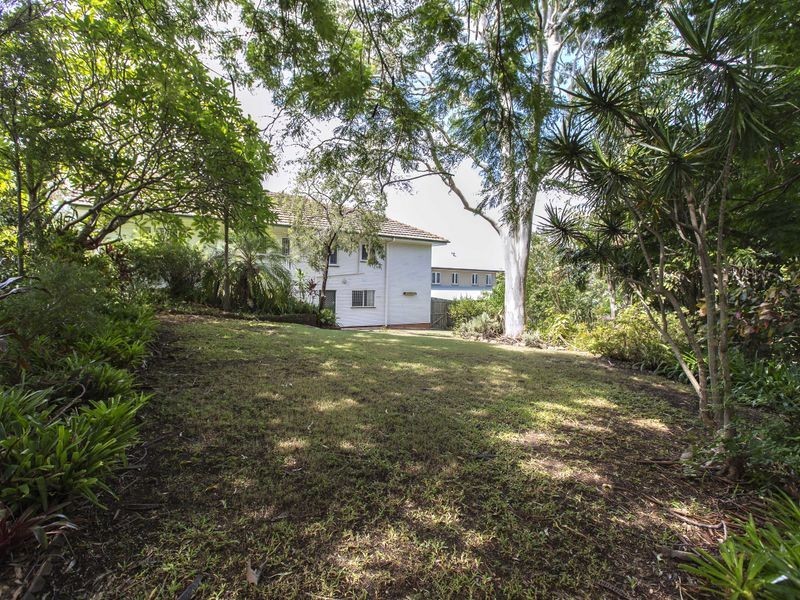 7 Sector Street, Coorparoo QLD 4151