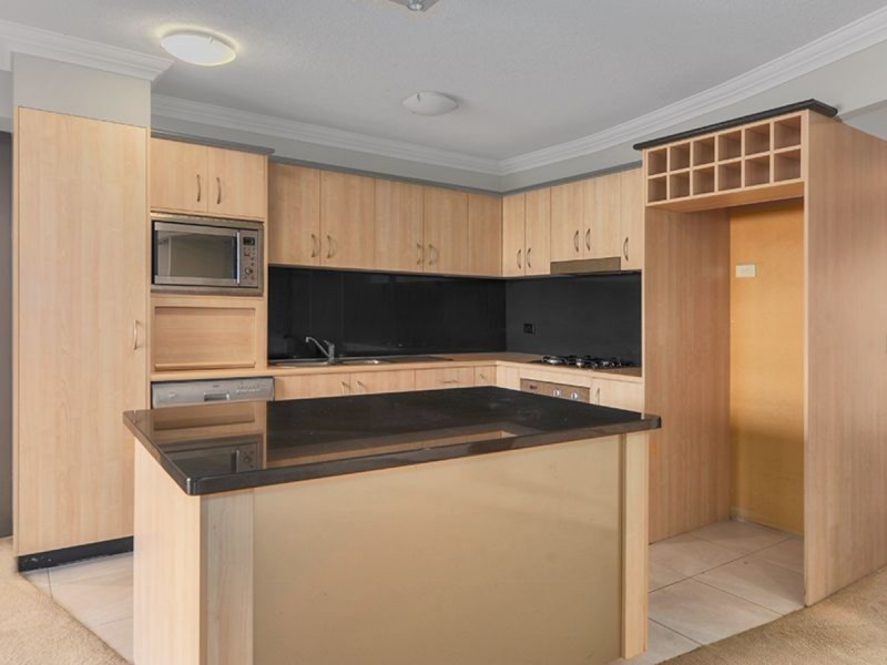 16/31-33 Helen Street, Newstead QLD 4006