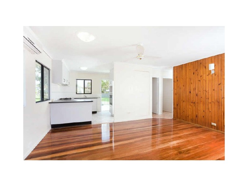 32 Douglas Street, Woodridge QLD 4114