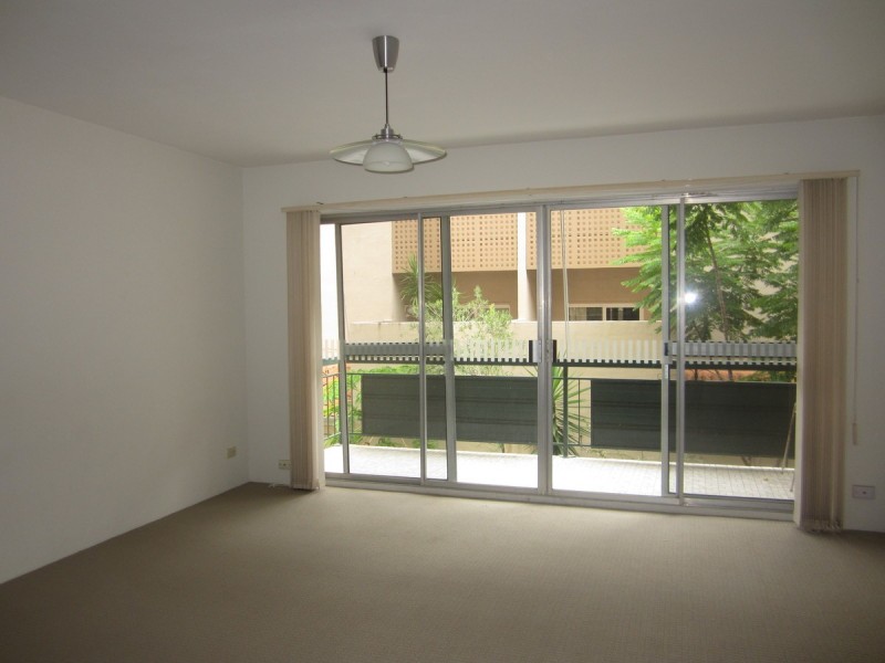 2/120 Langshaw Street, New Farm QLD 4005