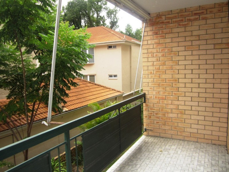 2/120 Langshaw Street, New Farm QLD 4005