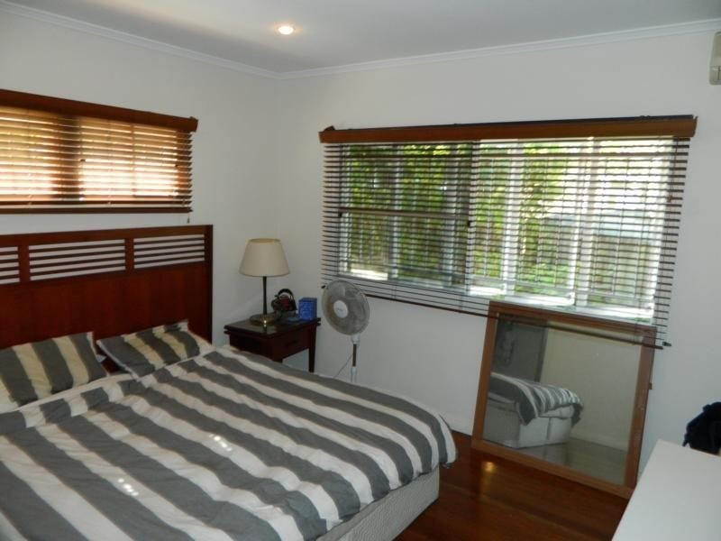7 Glen Street, Coorparoo QLD 4151