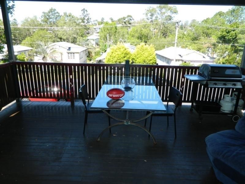 7 Glen Street, Coorparoo QLD 4151