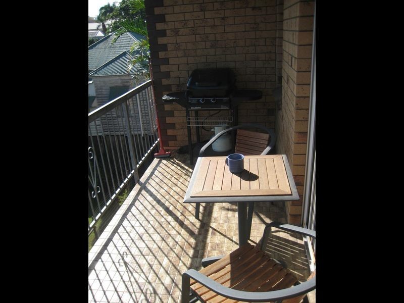 8/306 Kent Street, Newstead QLD 4006