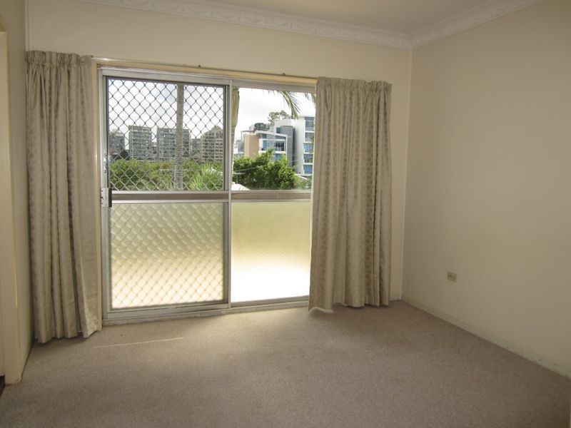 8/24 Hazlewood Street, New Farm QLD 4005