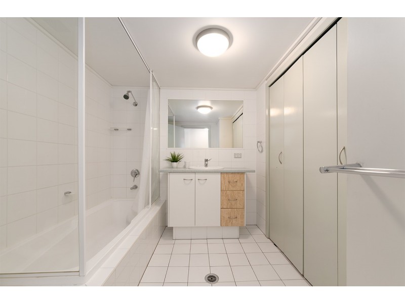 4/41 Oxlade Drive, New Farm QLD 4005