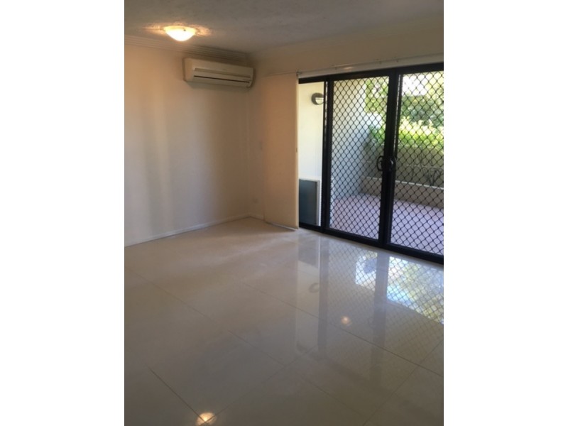 2/240 Wellington Road, Kangaroo Point QLD 4169