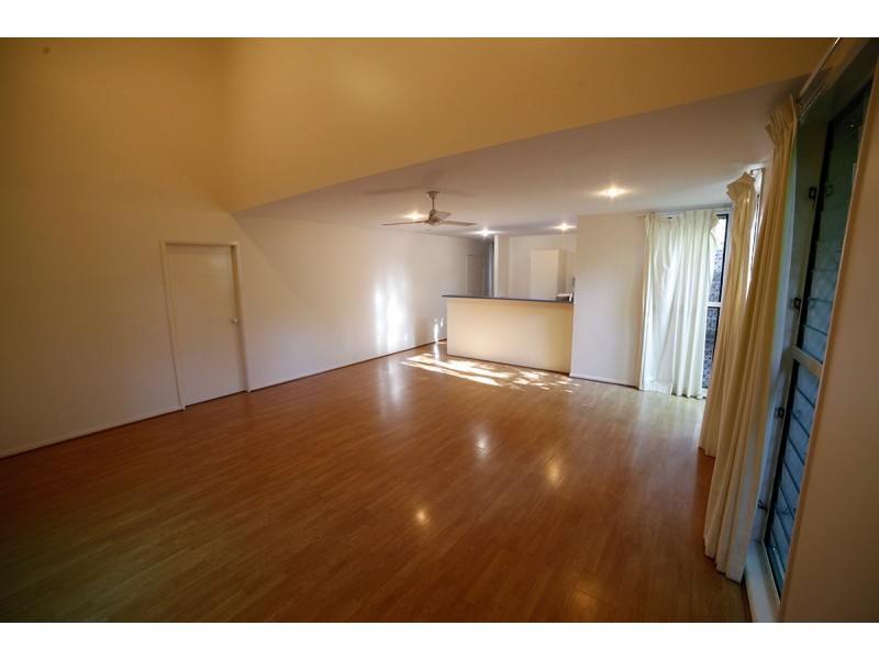 2/176a Merthyr Road, New Farm QLD 4005