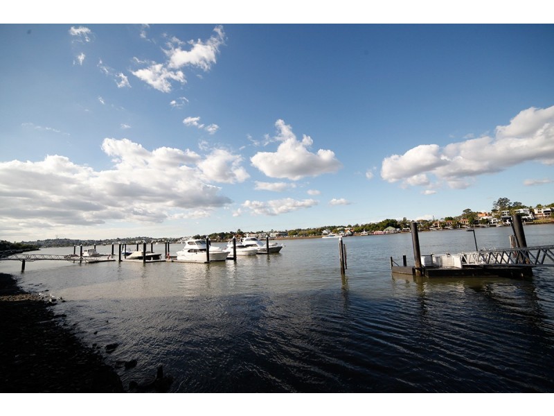 2/176a Merthyr Road, New Farm QLD 4005