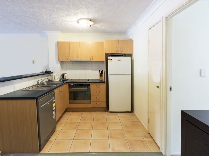 9/177 Merthyr Road, New Farm QLD 4005