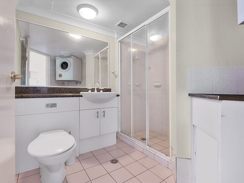 10/102 Langshaw Street, New Farm QLD 4005