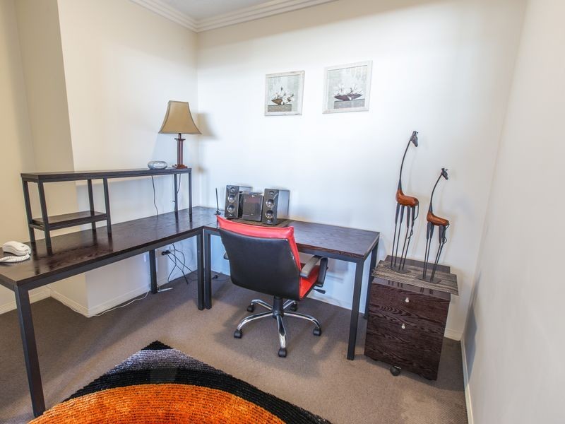 370/803 Stanley Street, Woolloongabba QLD 4102