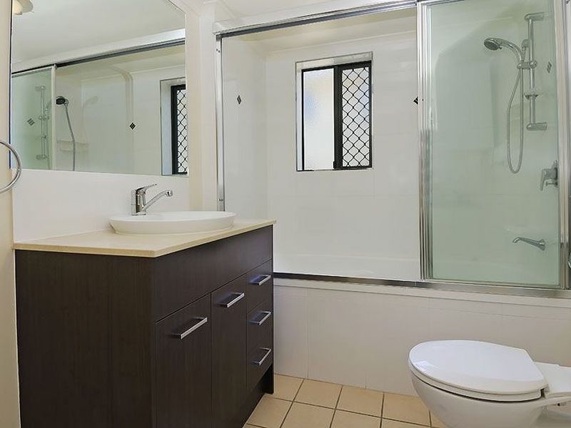 4/2 Barlow Street, Clayfield QLD 4011