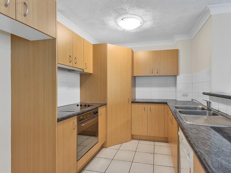 16/177 Merthyr Road, New Farm QLD 4005