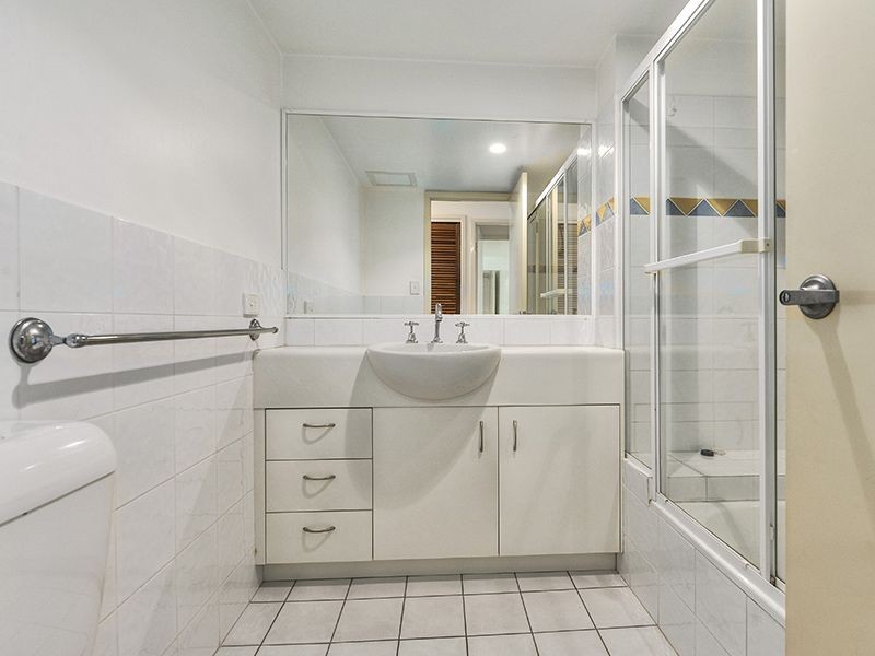 16/177 Merthyr Road, New Farm QLD 4005