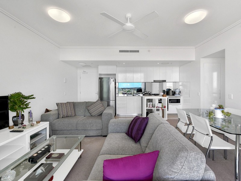 21705/8 Harbour Road, Hamilton QLD 4007