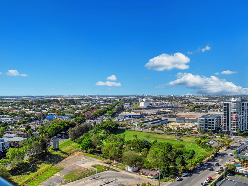 21705/8 Harbour Road, Hamilton QLD 4007