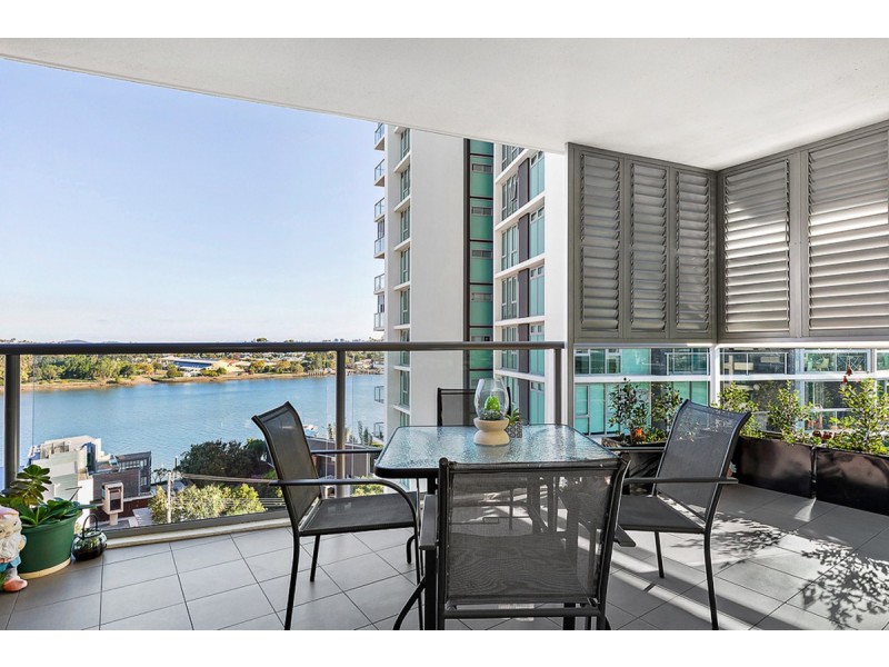 20912/8 Harbour Road, Hamilton QLD 4007