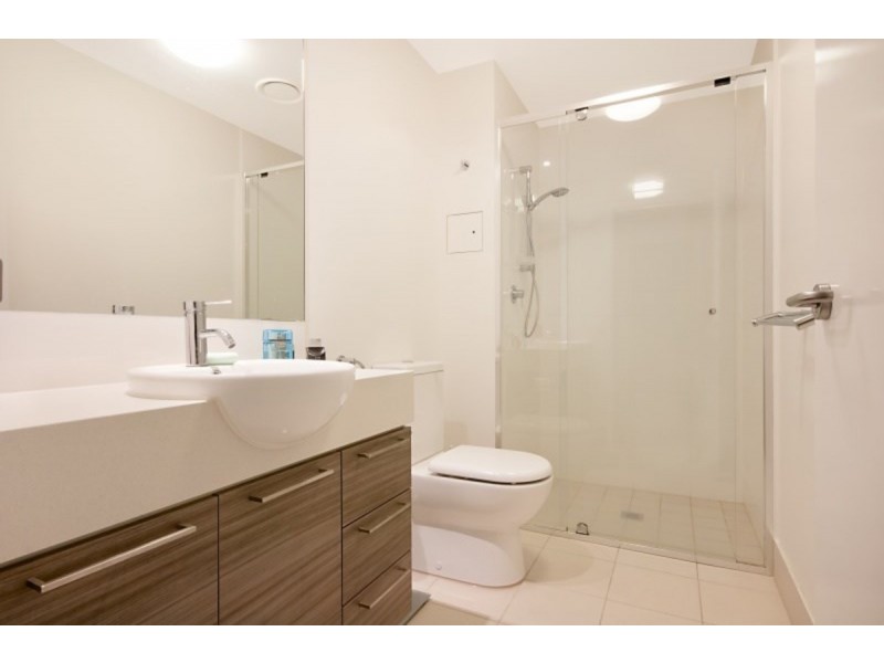 21607/8 Harbour Road, Hamilton QLD 4007