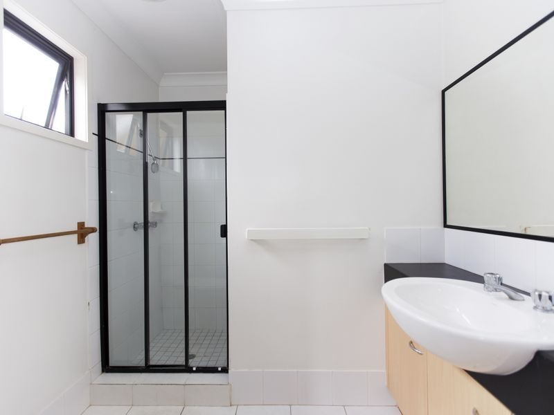 2/4 Clydesdale Avenue, Annerley QLD 4103