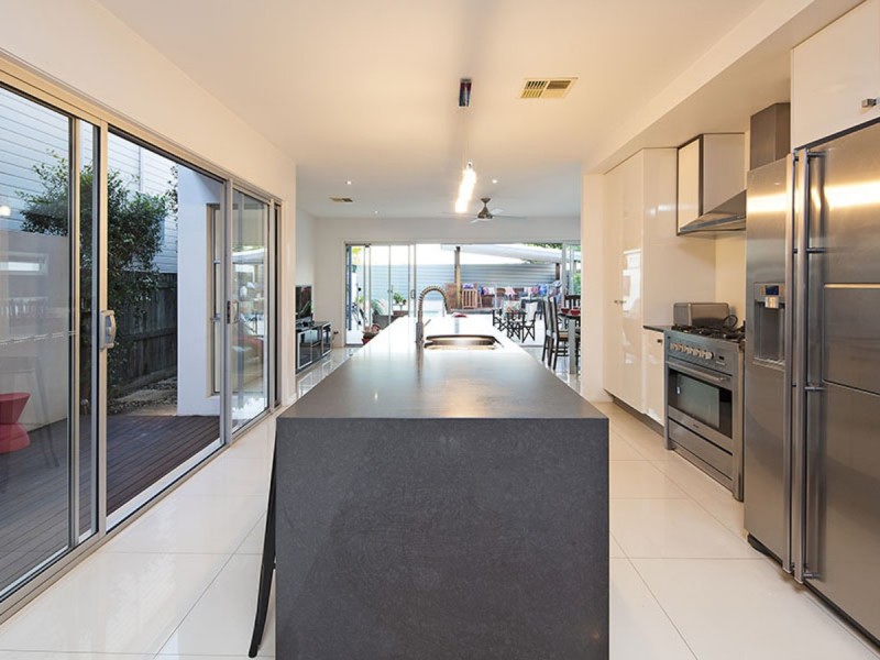 30 Mein Street, Hendra QLD 4011