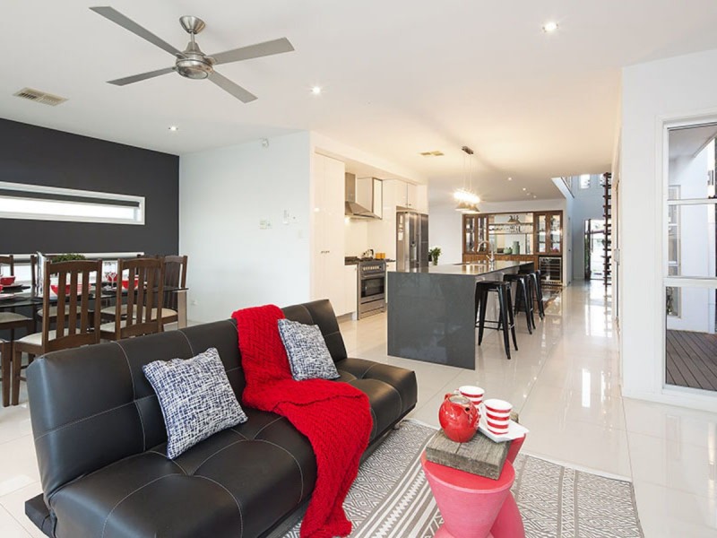 30 Mein Street, Hendra QLD 4011