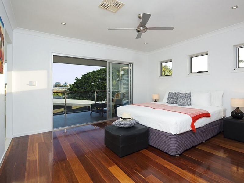 30 Mein Street, Hendra QLD 4011