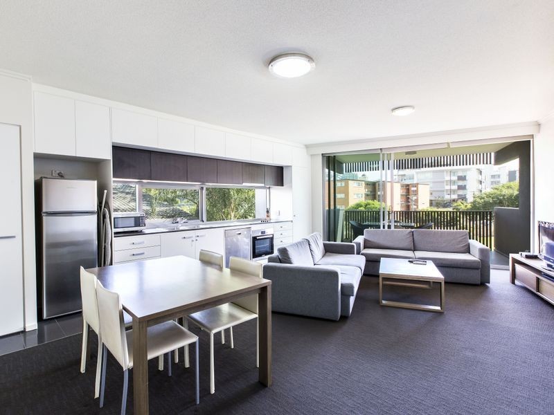 13/75 Barker Street, New Farm QLD 4005