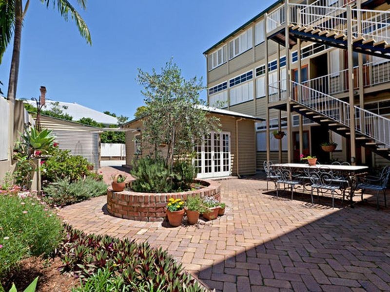 2/995 Brunswick Street, New Farm QLD 4005