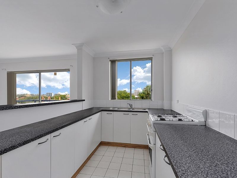 10/745 Brunswick Street, New Farm QLD 4005