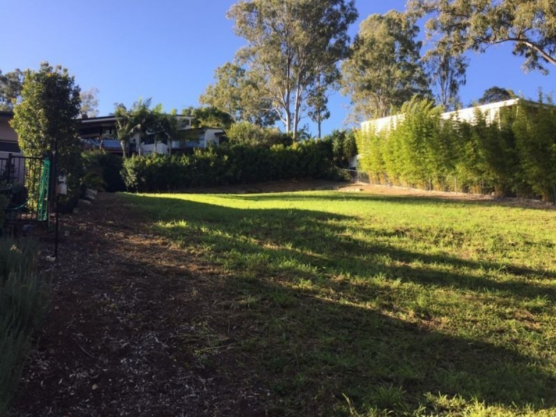 86 Sunset Road, Kenmore QLD 4069