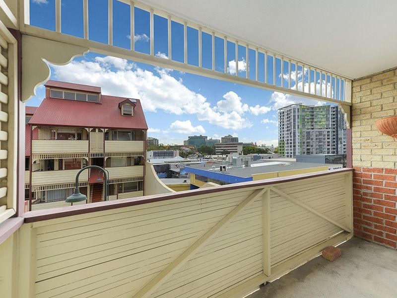 28/53 Warry Street, Spring Hill QLD 4000