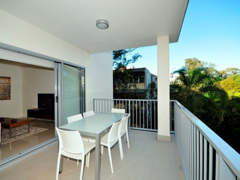 212/23 Robinson Place, Kelvin Grove QLD 4059