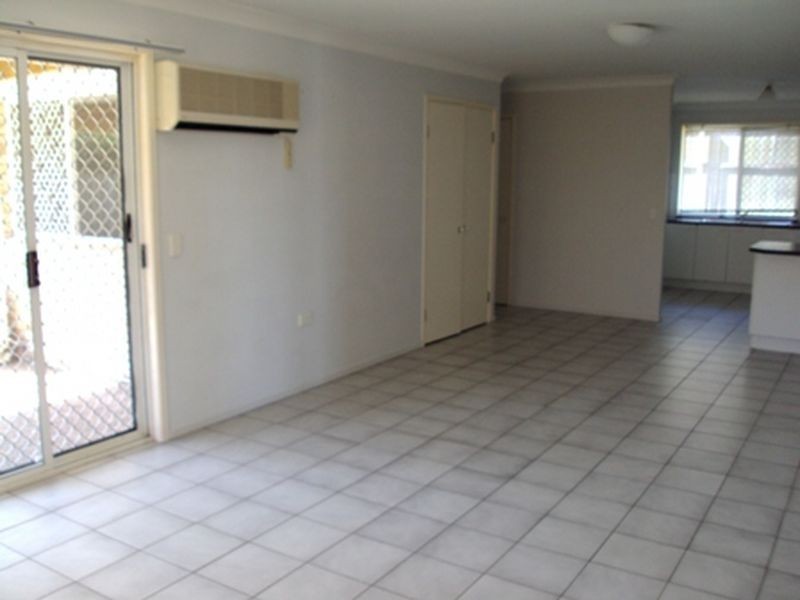 10 Grevillea Crescent, Calamvale QLD 4116