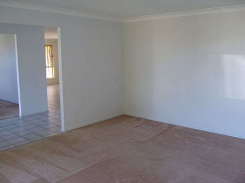 10 Grevillea Crescent, Calamvale QLD 4116