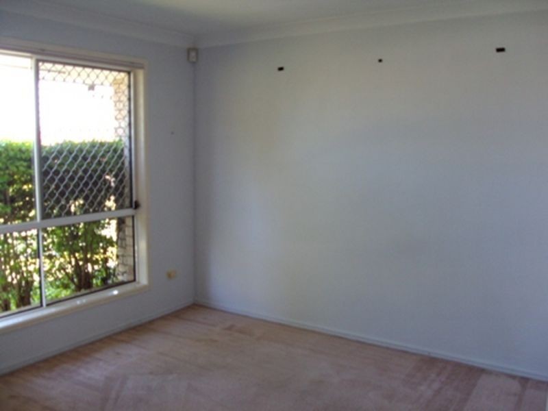 10 Grevillea Crescent, Calamvale QLD 4116