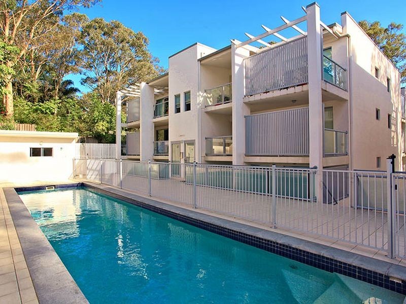 102-108 Nicholson Street, Greenslopes QLD 4120