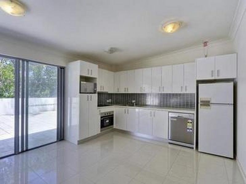 102-108 Nicholson Street, Greenslopes QLD 4120